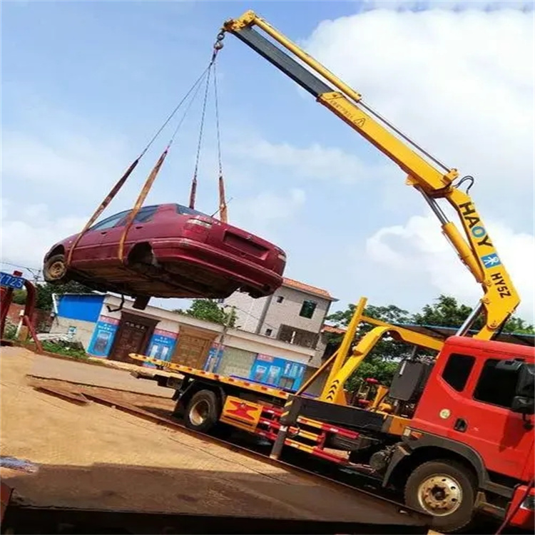 惠来吊车救援小汽车怎么吊