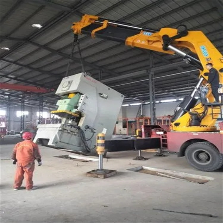 惠来80吨折臂吊车出租附近电话