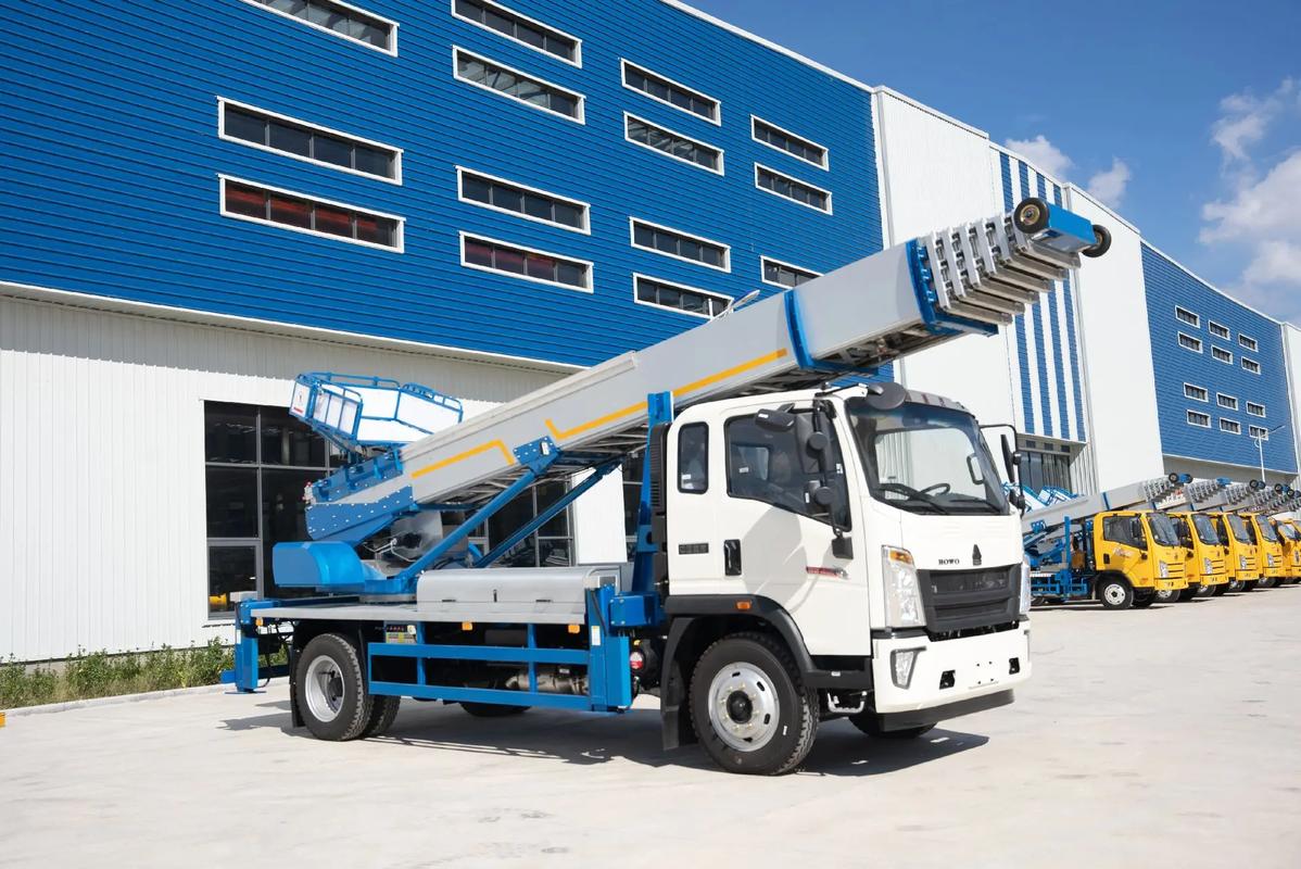 惠来出租云梯车高空作业车 建筑垃圾搬运